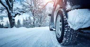 Blog post How to Drive Safely in Snow and Ice