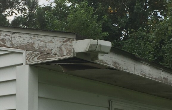 missing gutter on house-1
